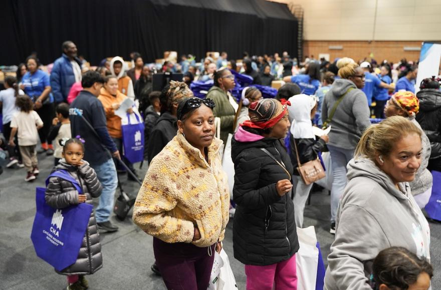 18th Annual Operation Warm: Warmer Winter Ahead For 5,000 CHA®168一分钟赛车结果体彩网 Youth 